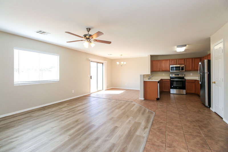 1,925/Mo, 1985 E Paso Fino Dr San Tan Valley, AZ 85140 Living Room View 2