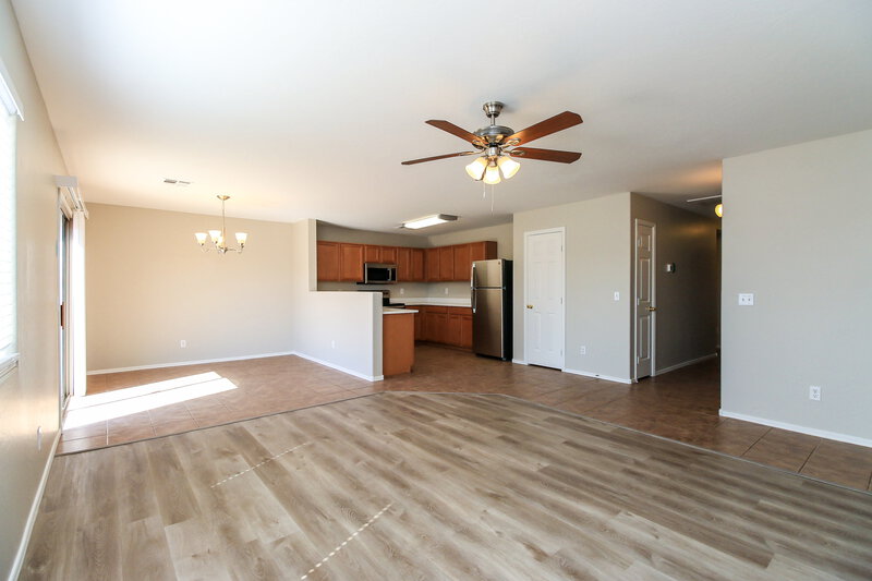 1,925/Mo, 1985 E Paso Fino Dr San Tan Valley, AZ 85140 Living Room View 3