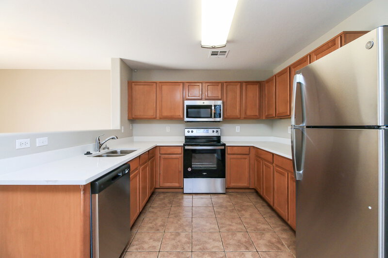 1,925/Mo, 1985 E Paso Fino Dr San Tan Valley, AZ 85140 Kitchen View