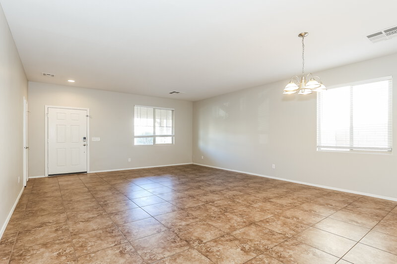 2,205/Mo, 6913 W Carter Rd Laveen, AZ 85339 Dining Room View