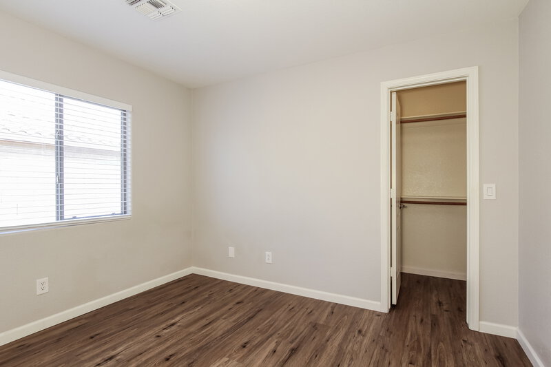 1,975/Mo, 6330 W Crown King Rd Phoenix, AZ 85043 Bedroom View