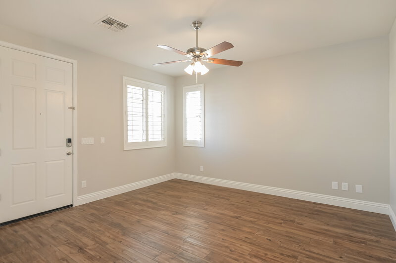 2,385/Mo, 4237 E Santa Fe Ln Gilbert, AZ 85297 Sitting Room View