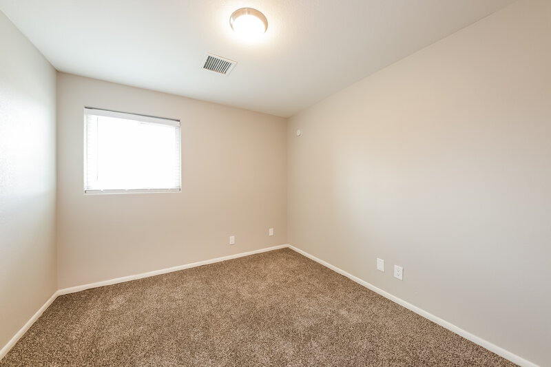 2,550/Mo, 5028 W Tuckey Ln Glendale, AZ 85301 Bedroom View