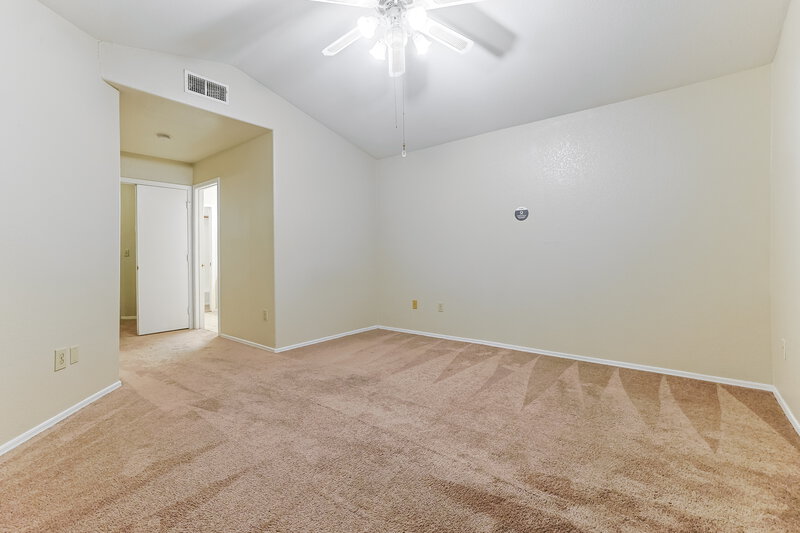 2,460/Mo, 544 S Sunrise Dr Gilbert, AZ 85233 Main Bedroom View 2