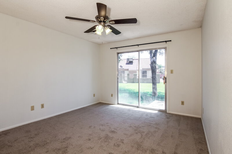 1,500/Mo, 7040 W Olive Ave Unit 20 Peoria, AZ 85345 Main Bedroom View