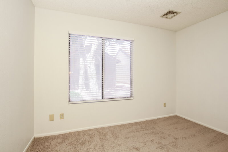 1,500/Mo, 7040 W Olive Ave Unit 20 Peoria, AZ 85345 Bedroom View