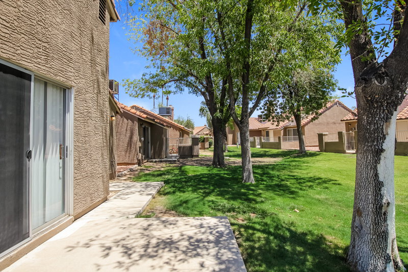 1,500/Mo, 7040 W Olive Ave Unit 20 Peoria, AZ 85345 Rear View 2