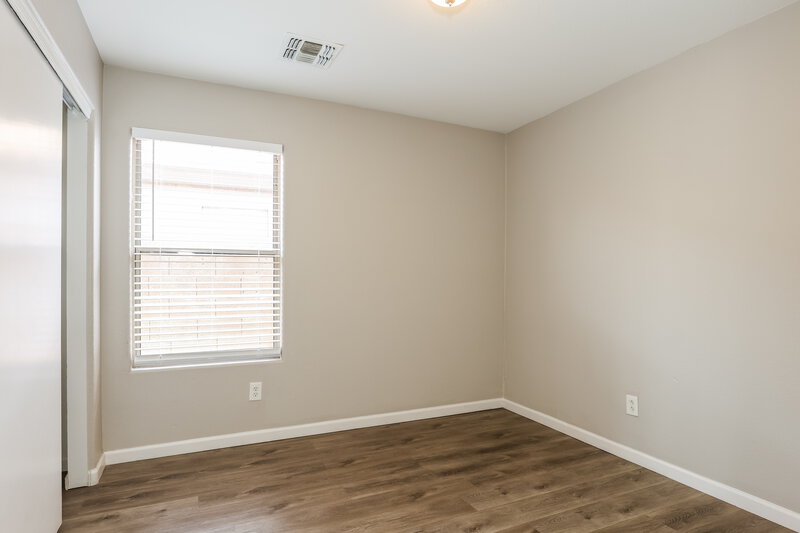 2,155/Mo, 10906 W Cambridge Ave Avondale, AZ 85392 Bedroom View 3