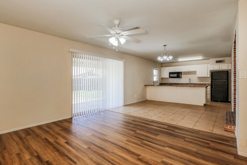 2,625/Mo, 8037 E Oak St Scottsdale, AZ 85257 Dining Room View