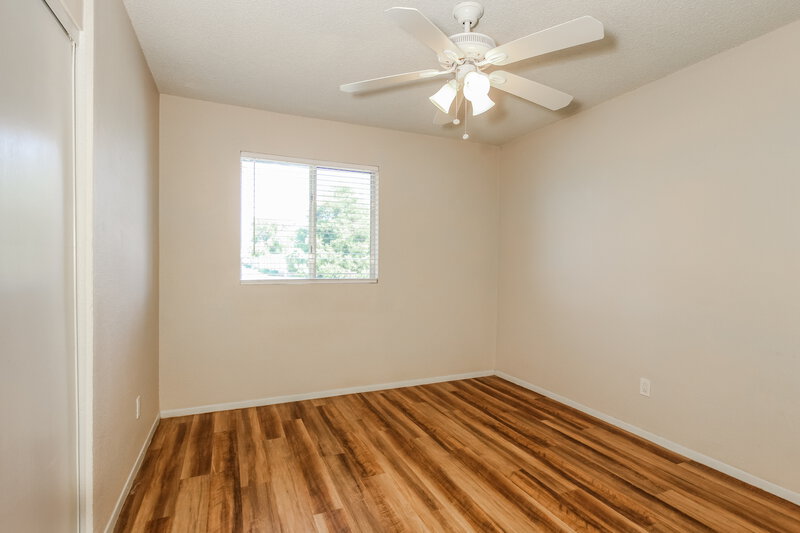 2,625/Mo, 8037 E Oak St Scottsdale, AZ 85257 Bedroom View