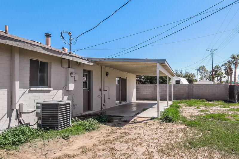 2,625/Mo, 8037 E Oak St Scottsdale, AZ 85257 Backyard View