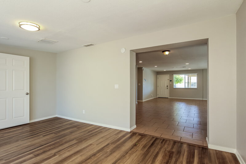 1,805/Mo, 6850 W Coolidge St Phoenix, AZ 85033 Family Room View