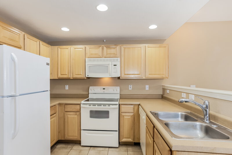 1,825/Mo, 3150 E Beardsley Rd Unit 1056 Phoenix, AZ 85050 Kitchen View