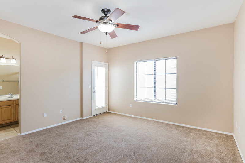 1,825/Mo, 3150 E Beardsley Rd Unit 1056 Phoenix, AZ 85050 Main Bedroom View
