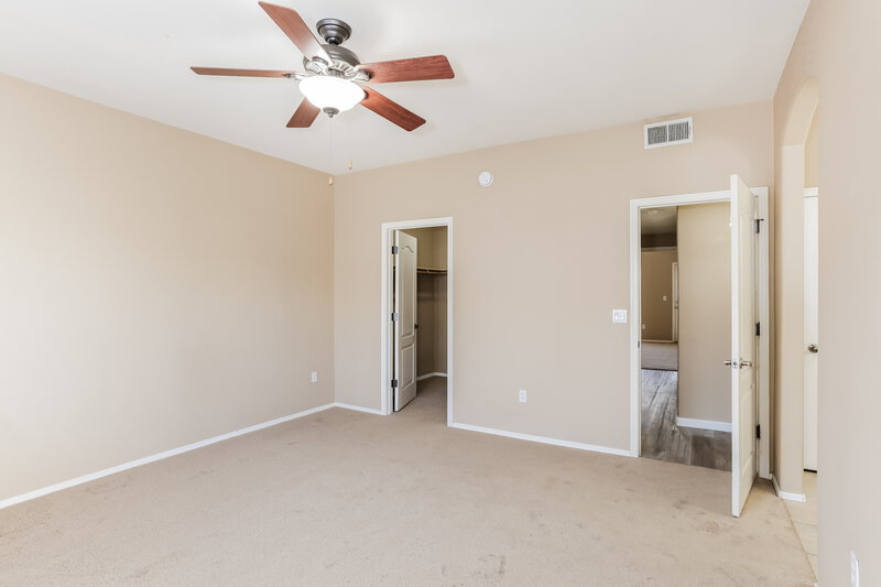 1,825/Mo, 3150 E Beardsley Rd Unit 1056 Phoenix, AZ 85050 Main Bedroom View 2