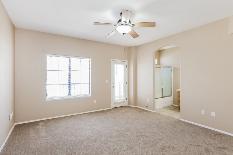 1,825/Mo, 3150 E Beardsley Rd Unit 1056 Phoenix, AZ 85050 Main Bedroom View 3