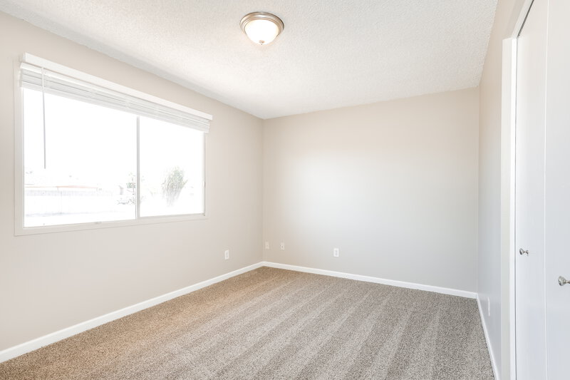 2,585/Mo, 3039 S Kenneth Pl Tempe, AZ 85282 Bedroom View