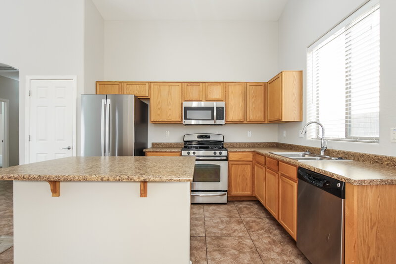 1,990/Mo, 10215 W Hilton Ave Tolleson, AZ 85353 Kitchen View