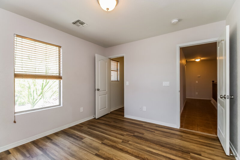 3,095/Mo, 526 E Milada Dr Phoenix, AZ 85042 Bedroom View
