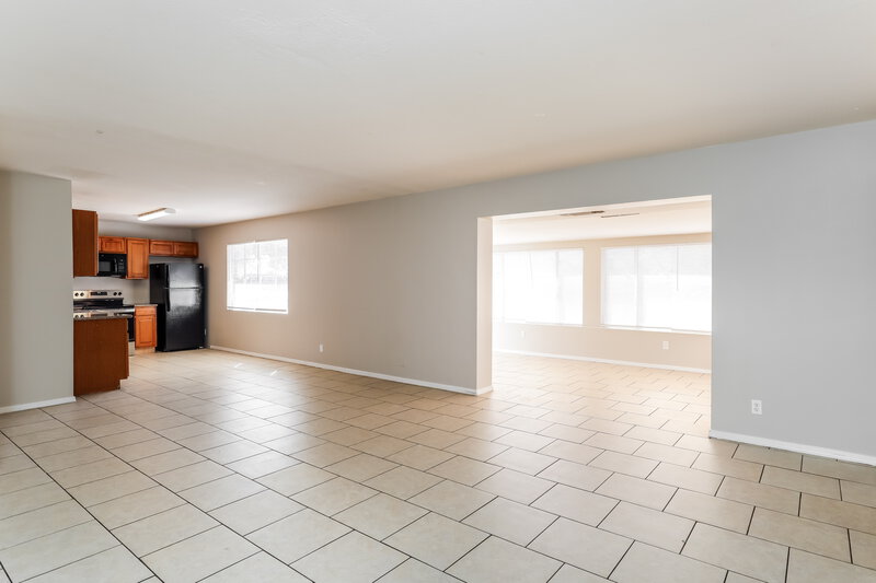 1,830/Mo, 3611 W Maryland Ave Phoenix, AZ 85019 Living Room View 2