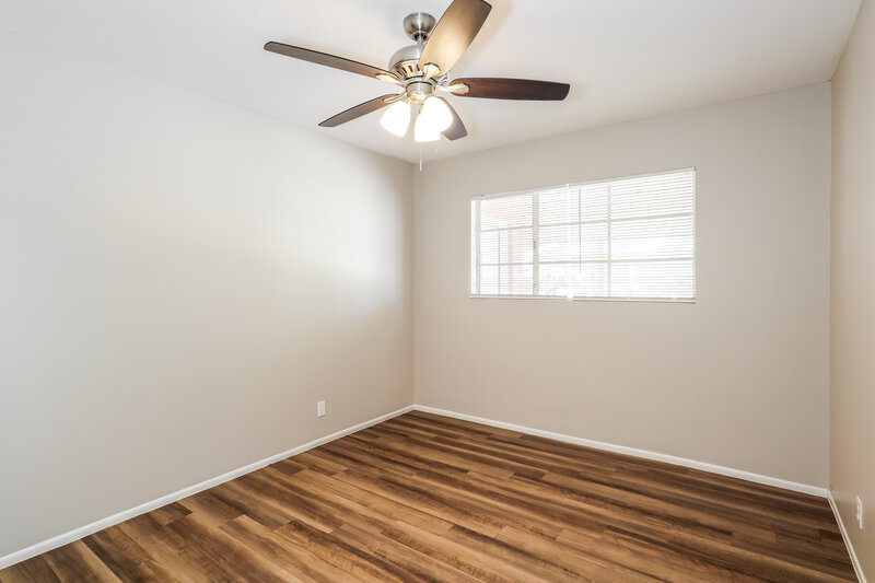 1,830/Mo, 3611 W Maryland Ave Phoenix, AZ 85019 Bedroom View 2