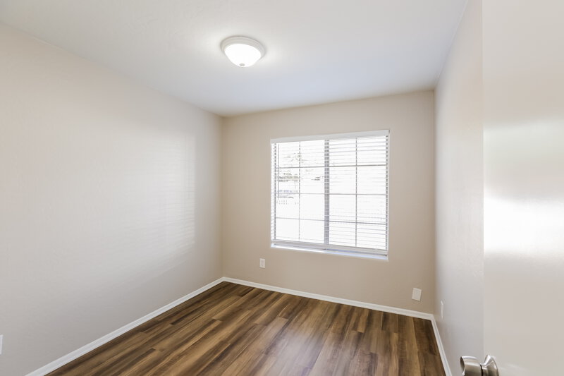 1,880/Mo, 7161 W Osborn Rd Phoenix, AZ 85033 Bedroom View