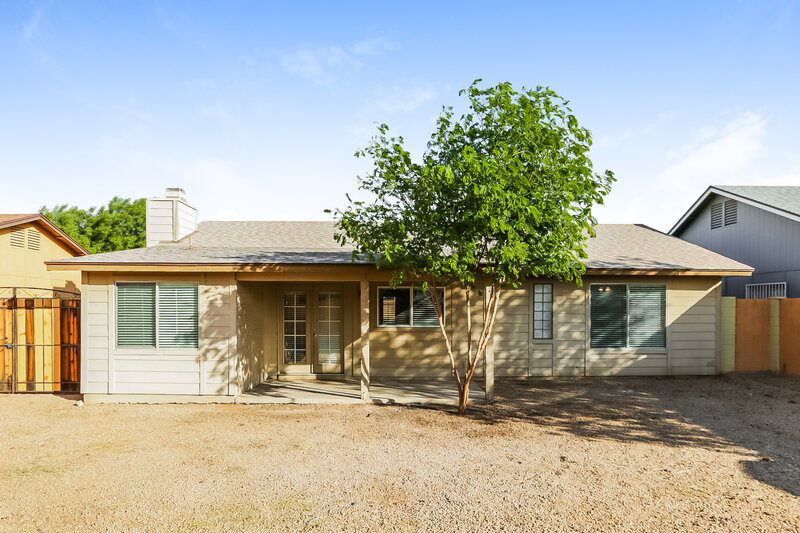 1,880/Mo, 7161 W Osborn Rd Phoenix, AZ 85033 Rear View