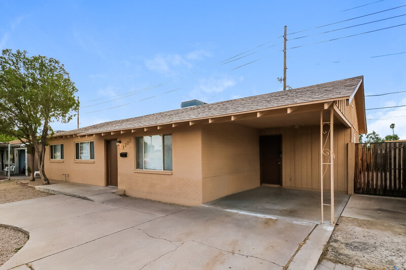1,970/Mo, 3307 W Corrine Dr Phoenix, AZ 85029 Front View