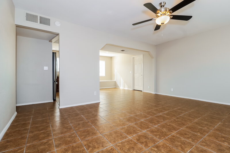 1,970/Mo, 3307 W Corrine Dr Phoenix, AZ 85029 Living Room View 2