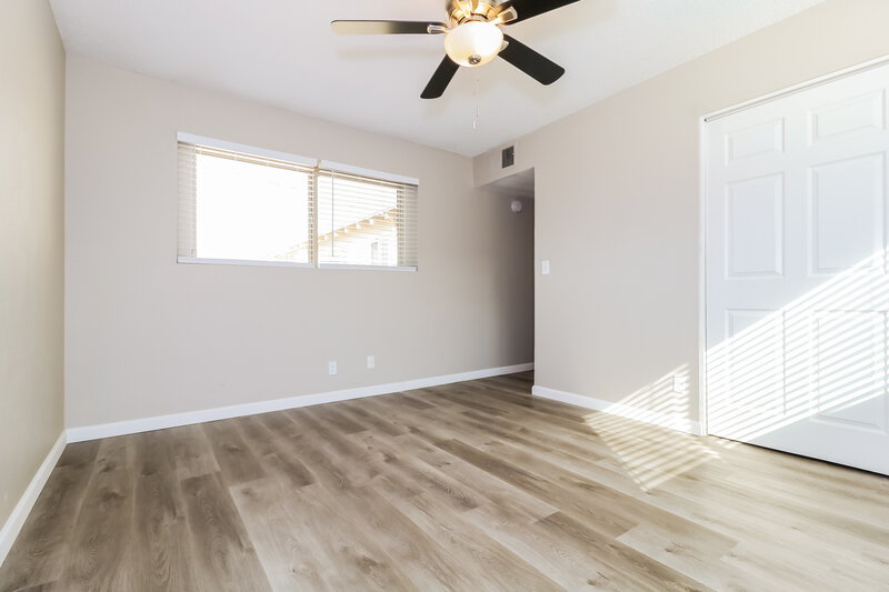 1,970/Mo, 3307 W Corrine Dr Phoenix, AZ 85029 Main Bedroom View 2