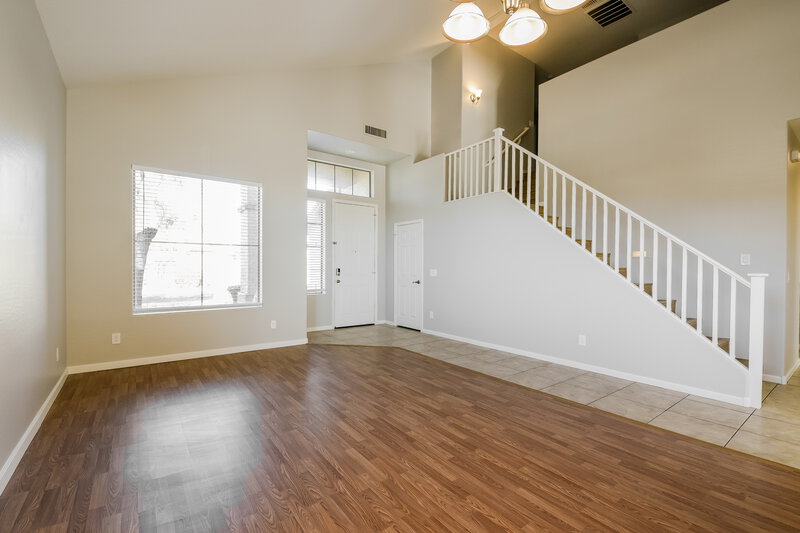 2,680/Mo, 6427 W Silver Sage Ln Phoenix, AZ 85083 Living Room View