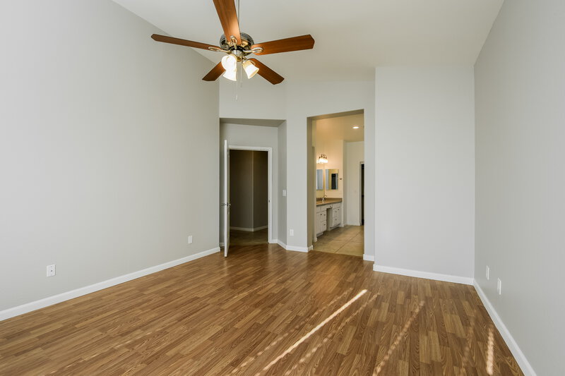 2,680/Mo, 6427 W Silver Sage Ln Phoenix, AZ 85083 Main Bedroom View