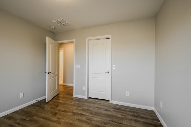 2,680/Mo, 6427 W Silver Sage Ln Phoenix, AZ 85083 Bedroom View 2