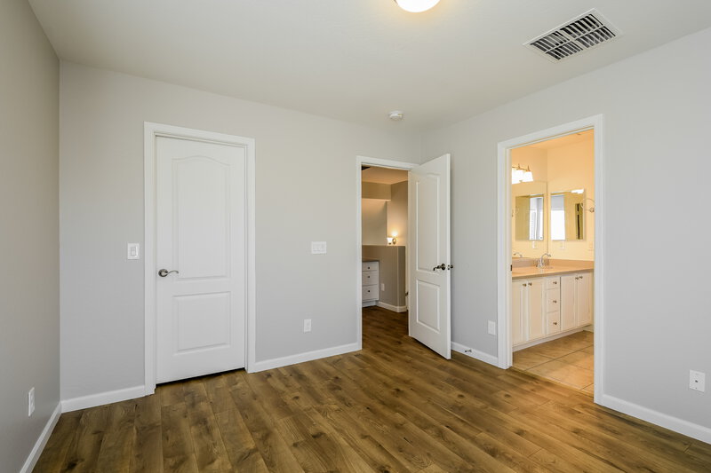 2,680/Mo, 6427 W Silver Sage Ln Phoenix, AZ 85083 Bedroom View 3