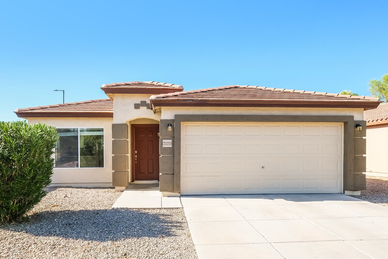 1,700/Mo, 25213 W Cranston Ln Buckeye, AZ 85326 External View