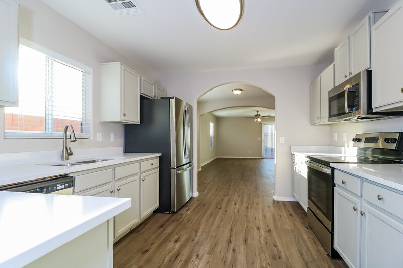 1,960/Mo, 25213 W Cranston Ln Buckeye, AZ 85326 Kitchen View
