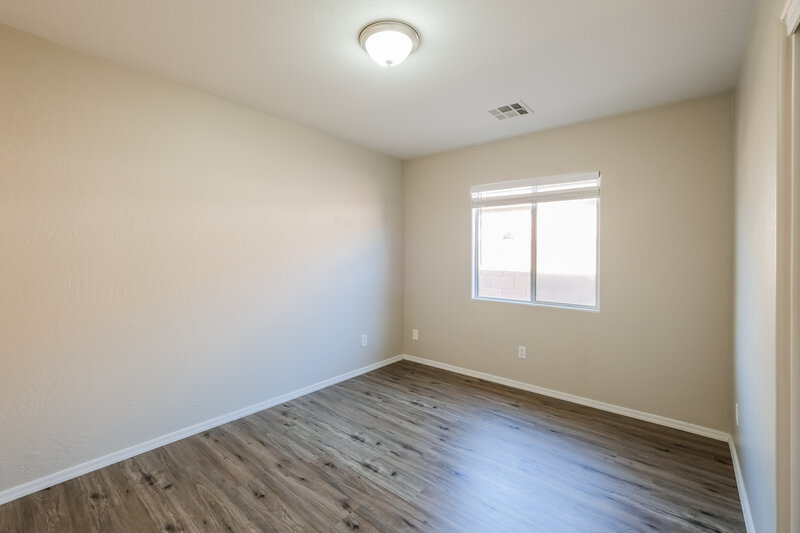 1,700/Mo, 25213 W Cranston Ln Buckeye, AZ 85326 Bedroom View 2
