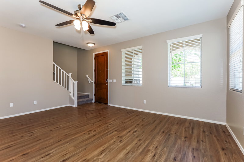 2,100/Mo, 10053 E Isleta Ave Mesa, AZ 85209 Living Room View