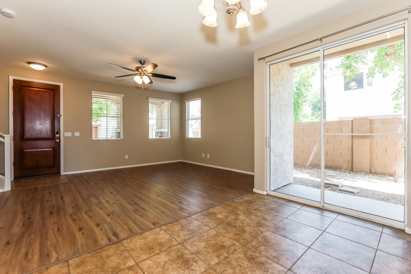 2,100/Mo, 10053 E Isleta Ave Mesa, AZ 85209 Dining Room View 2
