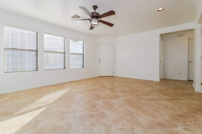 1,835/Mo, 40084 W Catherine Dr Maricopa, AZ 85138 Living Room View