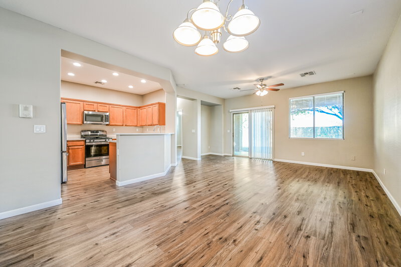 2,575/Mo, 39520 N Hillerman Way Phoenix, AZ 85086 Dining Room View