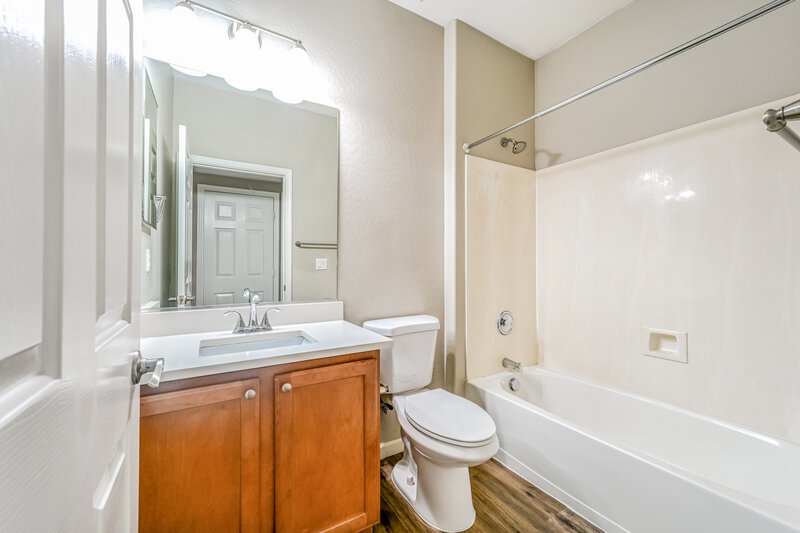 2,575/Mo, 39520 N Hillerman Way Phoenix, AZ 85086 Bathroom View