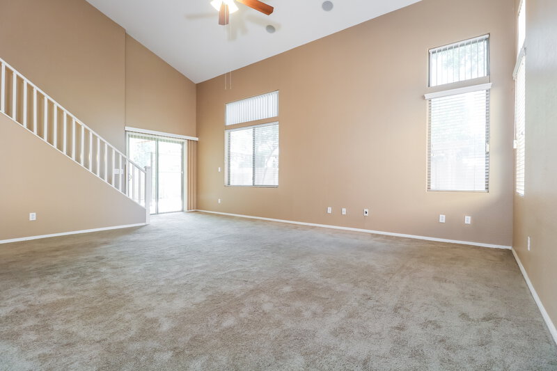 2,615/Mo, 3116 S 82nd Ln Phoenix, AZ 85043 Living Room View