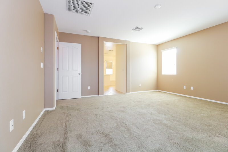 2,615/Mo, 3116 S 82nd Ln Phoenix, AZ 85043 Main Bedroom View