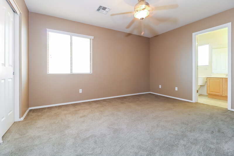 2,615/Mo, 3116 S 82nd Ln Phoenix, AZ 85043 Bedroom View 2