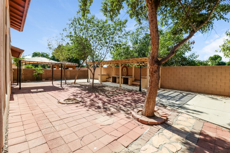 2,615/Mo, 3116 S 82nd Ln Phoenix, AZ 85043 Exterior View