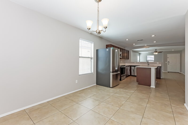 2,070/Mo, 21870 E Gold Canyon Dr Queen Creek, AZ 85142 Dining Room View 2