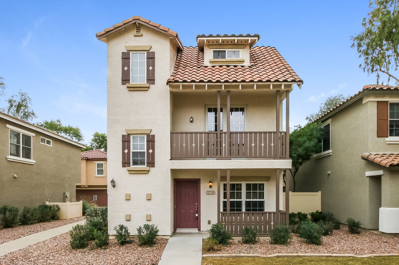 2,130/Mo, 5710 S 21st Pl Phoenix, AZ 85040 External View