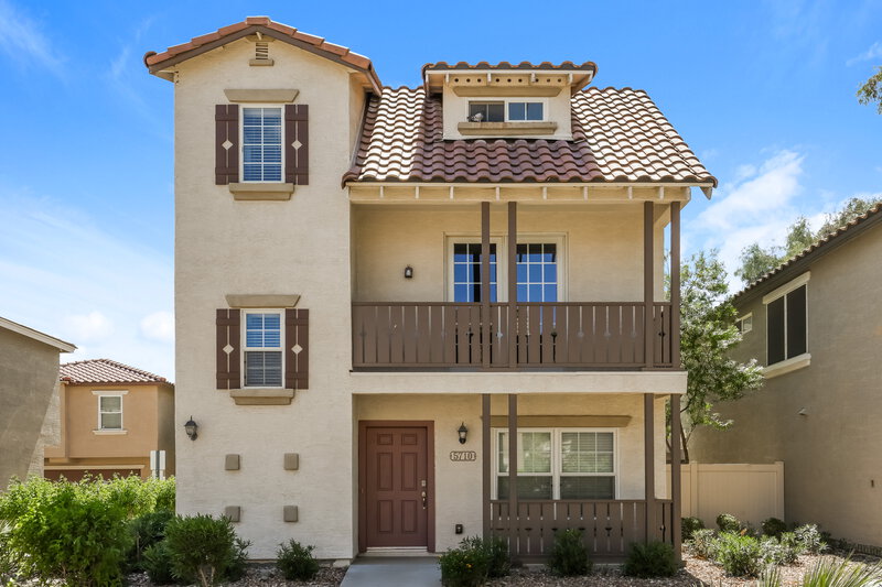 2,190/Mo, 5710 S 21st Pl Phoenix, AZ 85040 External View
