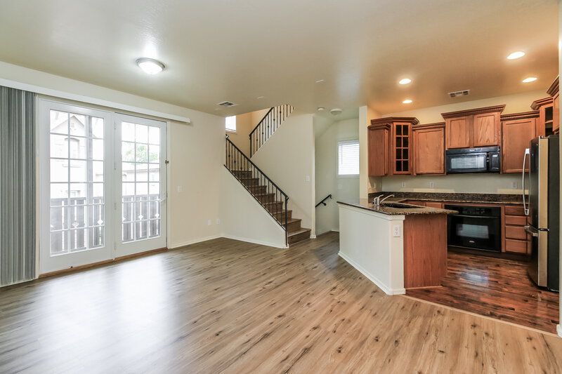 2,130/Mo, 5710 S 21st Pl Phoenix, AZ 85040 Misc View 2
